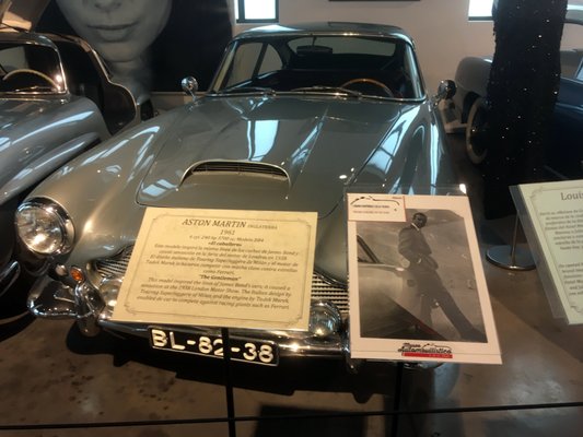 Museo Automovilístico de Málaga by null