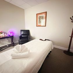 Y&Z Massage - Massage room