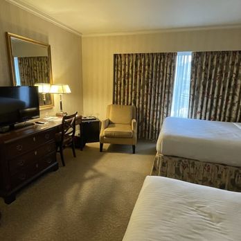 Mayflower Park Hotel - Hotels Near Me - Seattle, Washington Mayflower Park Hotel - Hotels Near Me - Seattle, Washington