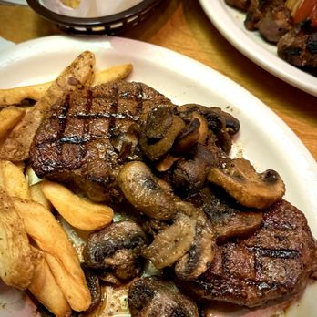 Texas Roadhouse - Hand-Cut Sirloin 16 OZ with Mushrooms. - Steakhouses Near Me - Sterling Heights, Michigan Texas Roadhouse - Hand-Cut Sirloin 16 OZ with Mushrooms. - Steakhouses Near Me - Sterling Heights, Michigan