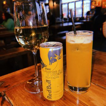 Queens Bully - Queens Bully Sauvignon Blanc Wild Bull - Gastropubs Near Me - Forest Hills, New York Queens Bully - Queens Bully Sauvignon Blanc Wild Bull - Gastropubs Near Me - Forest Hills, New York