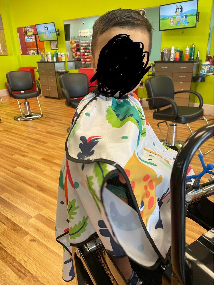 PIGTAILS & CREWCUTS JACKSONVILLE with photos Updated August 2024 13 Photos 12675 Beach