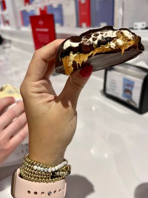Goo Goo Chocolate Co by null