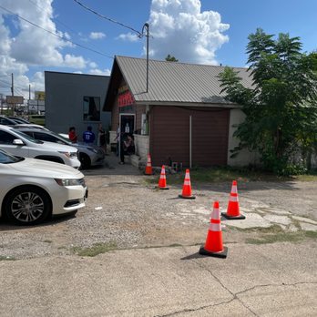 Platinum Ink Tattoo & Body Piercing - So hectic with such a looong line. - Tattoo Near Me - Austin, Texas Platinum Ink Tattoo & Body Piercing - So hectic with such a looong line. - Tattoo Near Me - Austin, Texas