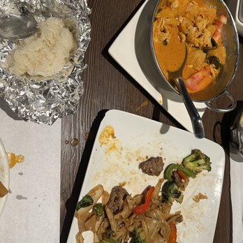 Green Mango Thai - Sorry- started eating before the pic. Drunken noodles and pineapple red curry. Mmm. - Thai Near Me - Rancho Cucamonga, California Green Mango Thai - Sorry- started eating before the pic. Drunken noodles and pineapple red curry. Mmm. - Thai Near Me - Rancho Cucamonga, California