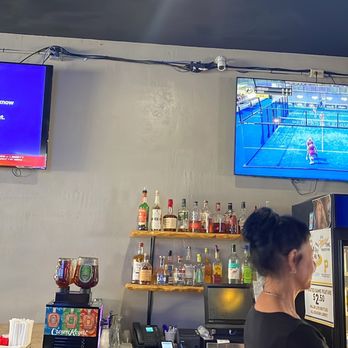 BOBBY'S LOUNGE - Updated November 2025 - 20 Photos & 23 Reviews