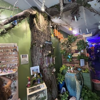 Secret Forest Los Angeles - Art Installation Near Me - Burbank, California