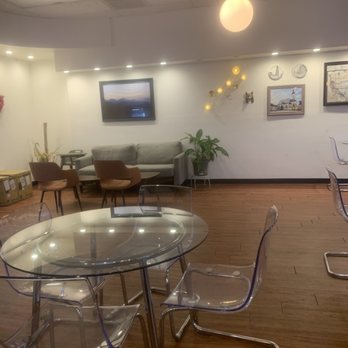 Look Up Dessert Cafe - Ice Cream & Frozen Yogurt Near Me - Chesapeake, Virginia