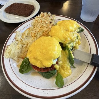 Morgantown Diner - Eggs Benedict Florentine - Diners Near Me - Morgantown, Pennsylvania Morgantown Diner - Eggs Benedict Florentine - Diners Near Me - Morgantown, Pennsylvania