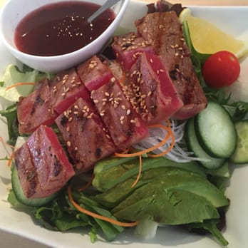 Moshi Moshi - Ahi Tuna salad (~$13) very filling. - Sushi Bars Near Me - San Francisco, California