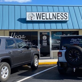 Ohana Tree Massage & Yoga - Front - Chiropractors Near Me - Jensen Beach, Florida Ohana Tree Massage & Yoga - Front - Chiropractors Near Me - Jensen Beach, Florida