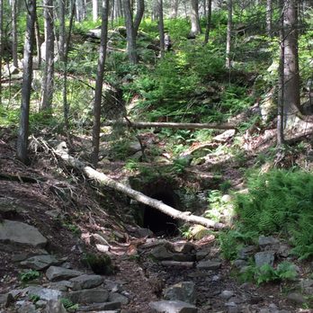 Mine Hill Preserve - This is why you need hiking boots - Hiking Near Me - Roxbury, Connecticut Mine Hill Preserve - This is why you need hiking boots - Hiking Near Me - Roxbury, Connecticut