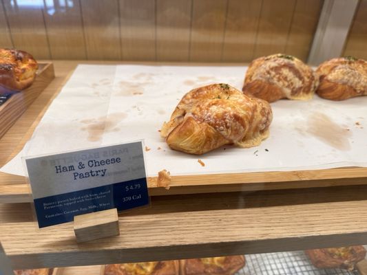 Paris Baguette by null