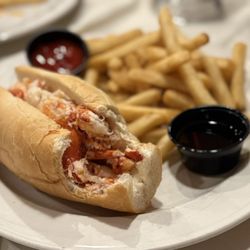 Kaptain Jimmy's - Lobster roll