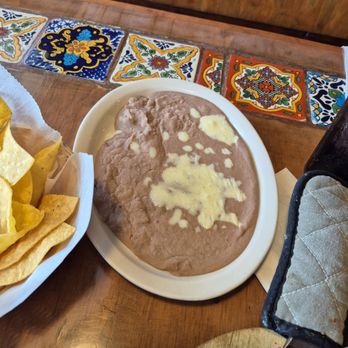Cinco de Mayo Mexican Bar And Grill - Beans came with fajita - Mexican Near Me - Bardstown, Kentucky Cinco de Mayo Mexican Bar And Grill - Beans came with fajita - Mexican Near Me - Bardstown, Kentucky
