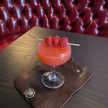 Amandine - Cocktail Bars Near Me - Los Altos, California