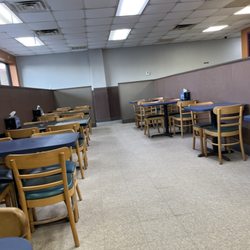 Walter's Soul Food Cafe - Empty.. but when I went back roughly 30 minutes later, they had a line