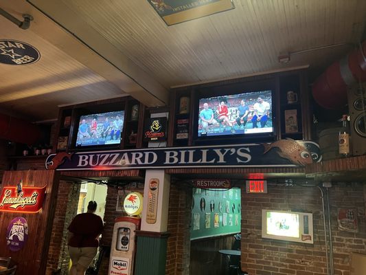 Buzzard Billy's by null