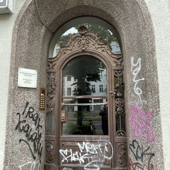 Ehemaliges Wohnhaus David Bowie - Local Flavor Near Me - Berlin, BE