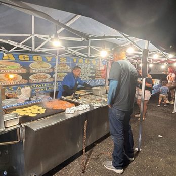 Maggy’s Tacos - They've expanded, two tents now and more workers on the line. Very efficient. - Tacos Near Me - Stockton, California Maggy’s Tacos - They've expanded, two tents now and more workers on the line. Very efficient. - Tacos Near Me - Stockton, California