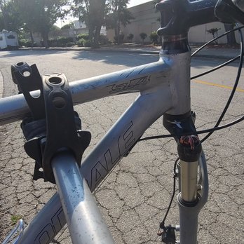 Cycling World - Front brakes old pictures before I took my bike and got charges for the brake cable and new pads I didn't need. - Bikes Near Me - Monrovia, California