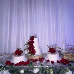 Ana's Cakes and Bakery