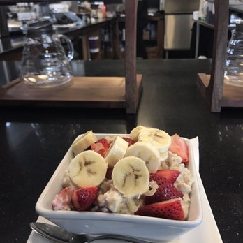 Hampton Coffee Company - Fresh strawberries and bananas with oatmeal. Perfect breakfast on the go! - Coffee & Tea Near Me - Southampton, New York Hampton Coffee Company - Fresh strawberries and bananas with oatmeal. Perfect breakfast on the go! - Coffee & Tea Near Me - Southampton, New York