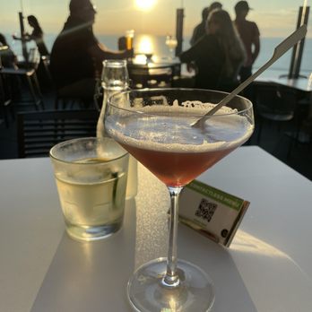 Bar 32 - top floor lemonade, the view - Bars Near Me - Cleveland, Ohio Bar 32 - top floor lemonade, the view - Bars Near Me - Cleveland, Ohio