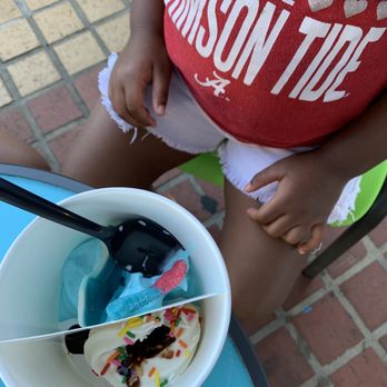 Frost - DIY fro-yo cotton candy w gummies and vanilla w hot fudge and sprinkles.....don't tell my baby's dentist lol! - Ice Cream & Frozen Yogurt Near Me - Kailua, Hawaii Frost - DIY fro-yo cotton candy w gummies and vanilla w hot fudge and sprinkles.....don't tell my baby's dentist lol! - Ice Cream & Frozen Yogurt Near Me - Kailua, Hawaii