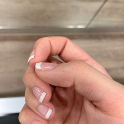 Le Nails & Spa