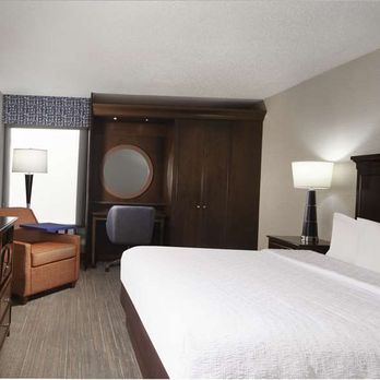 Hampton Inn Evansville - Guest room - Hotels Near Me - Evansville, Indiana Hampton Inn Evansville - Guest room - Hotels Near Me - Evansville, Indiana