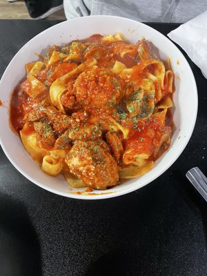 Avanti Pizzeria, Trattoria and Market by null