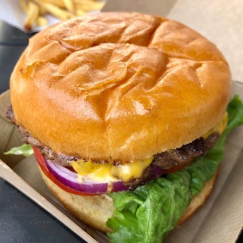 Basic Burger - Basic Cheeseburger - Burgers Near Me - Arlington, Virginia Basic Burger - Basic Cheeseburger - Burgers Near Me - Arlington, Virginia