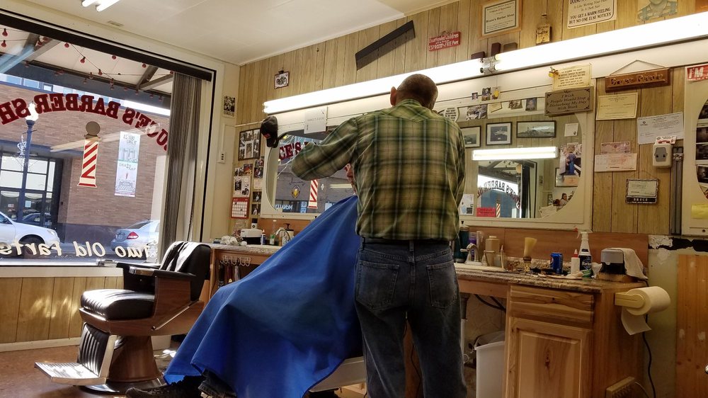 BRUCE’S BARBER SHOP Updated September 2024 10 Reviews 355 E Main
