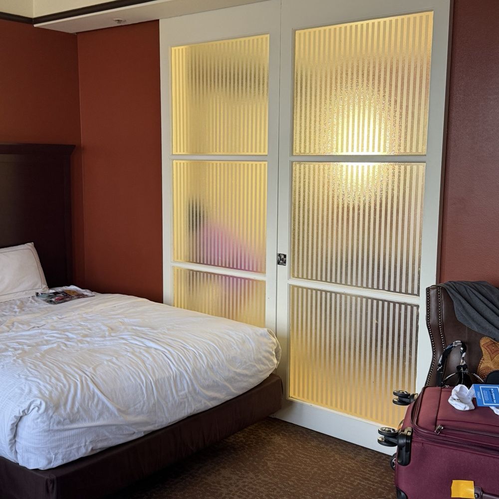 Emily Morgan - A DoubleTree by Hilton - Really cool to have a bathroom that has sliding glass doors!! - Hotels Near Me - San Antonio, Texas Emily Morgan - A DoubleTree by Hilton - Really cool to have a bathroom that has sliding glass doors!! - Hotels Near Me - San Antonio, Texas