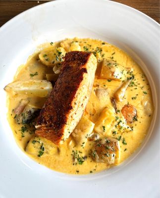 Dining On The Edge by null