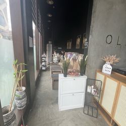 Olistica Nail Salon & Body Spa
