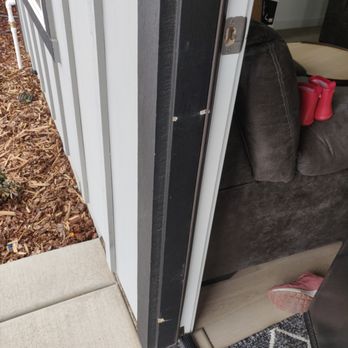 Sacramento Movers - Nicked door - Movers Near Me Sacramento Movers - Nicked door - Movers Near Me
