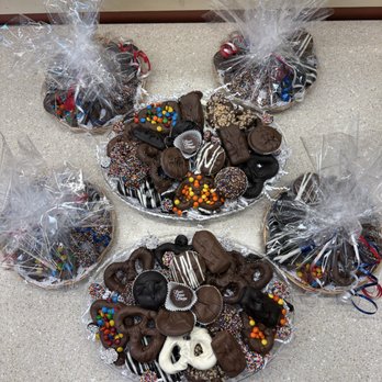 Suzi's Sweet Shoppe - Custom platters of all different sizes! - Candy Stores Near Me - Middletown, New Jersey Suzi's Sweet Shoppe - Custom platters of all different sizes! - Candy Stores Near Me - Middletown, New Jersey