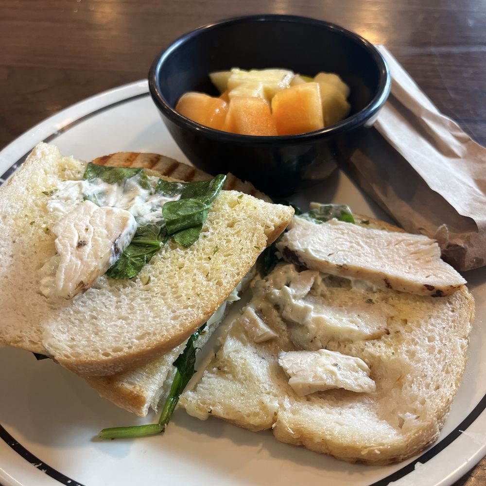 Corner Bakery Cafe - Chicken Pomodori sandwich with a side of fruit - Cafes Near Me - McAllen, Texas Corner Bakery Cafe - Chicken Pomodori sandwich with a side of fruit - Cafes Near Me - McAllen, Texas