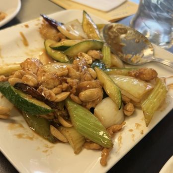 Golden Tree Restaurant - Kung pao chicken - Chinese Near Me - Los Angeles, California