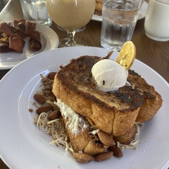 Rico´s Café - Day of the dead French toast - Coffee & Tea Near Me - Mazatlán, SIN