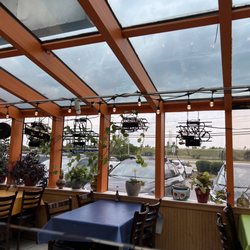 Plaza Garibaldi - Sunroom with plants