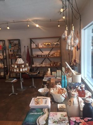 Design Menagerie by null