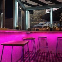 Tu Madre - Westwood - Inside