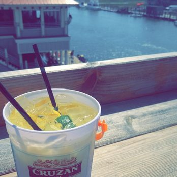 Red's Ice House - Rum bucket $8 best deal - Seafood Near Me - Mount Pleasant, South Carolina