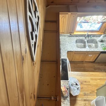 American Patriot Getaways - The trash on top of the cabins. - Vacation Rentals Near Me - Pigeon Forge, Tennessee