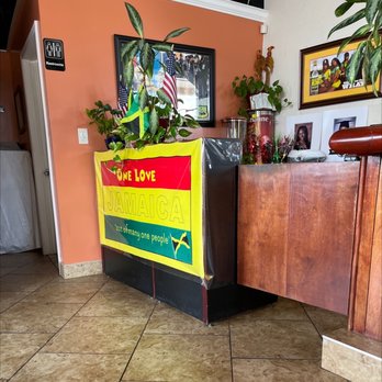 Irie Carribean - a refrigerator in a restaurant - Caribbean Near Me - Woodbridge, Virginia Irie Carribean - a refrigerator in a restaurant - Caribbean Near Me - Woodbridge, Virginia