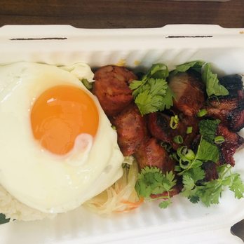Kasama - Filipino breakfast... longanisa (sausage), tocino (sweet bbq pork) and fried egg over garlic fried rice - Filipino Near Me - Chicago, Illinois Kasama - Filipino breakfast... longanisa (sausage), tocino (sweet bbq pork) and fried egg over garlic fried rice - Filipino Near Me - Chicago, Illinois