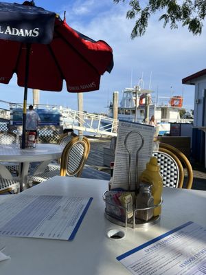 Spanky's Clam Shack and Seaside Saloon by null